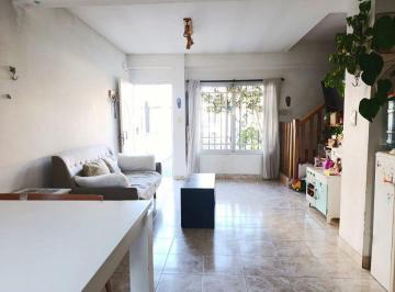 PH de 4 ambientes, Tres de Febrero · PH Tipo Casa en Venta