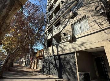 Departamento · 1 Ambiente · Dpto. de un Ambiente con Dos Balcones en Alquiler!