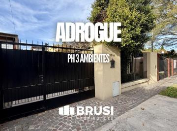 PH · 66m² · 3 Ambientes · PH en Venta en Adrogue - 3 Ambientes