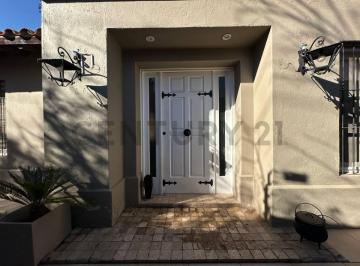 Casa · 315m² · 5 Dormitorios · 2 Cocheras · Casa en Venta Chacras de Coria, Lujan de Cuyo