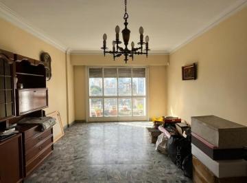Departamento · 90m² · 3 Ambientes · Departamento en Venta en Constitución (Cochabamba Al 1300) de 3 Amb.