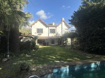Casa · 227m² · 6 Ambientes · 6 Cocheras · Venta Casa Sobre Av Libertador Beccar