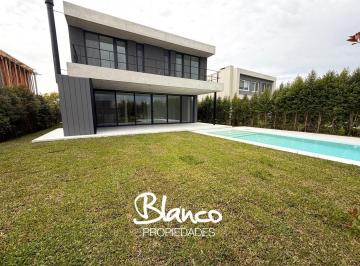 Casa · 270m² · 5 Ambientes · 2 Cocheras · Casa en Venta en Castaños, Nordelta, Tigre