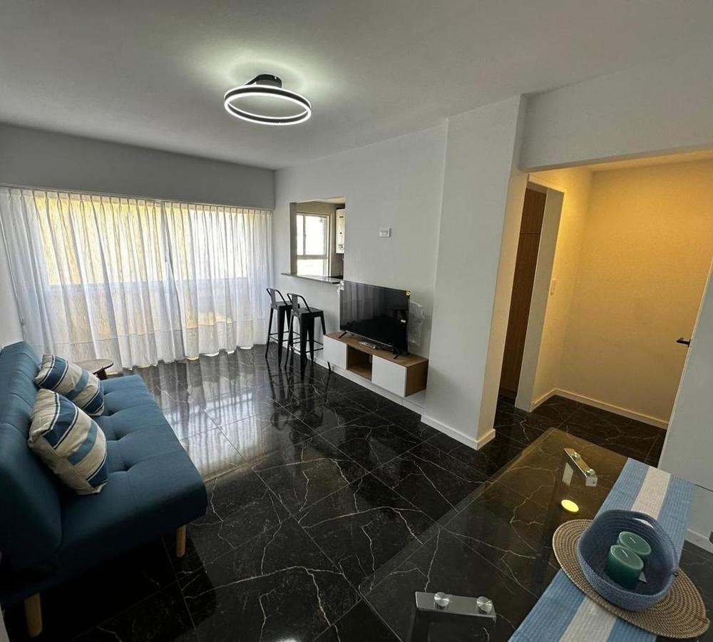 Departamento de 2 ambientes ubicado al contrafrente, con vista abierta