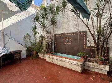 Casa · 140m² · 7 Ambientes · 2 Cocheras · Casa de 4 Dorm. en Venta en La Plata