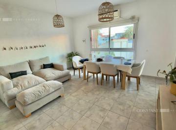 Departamento · 62m² · 3 Ambientes · 1 Cochera · Departamento en Venta de Dos Dorm. con Cochera