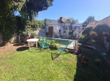 Casa · 149m² · 3 Ambientes · 2 Cocheras · Venta Casa 3 Ambientes con Cochera en Quilmes