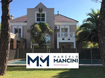 Casa · 350m² · 6 Ambientes · 2 Cocheras · Canning Casa en Saint Thomas Sur