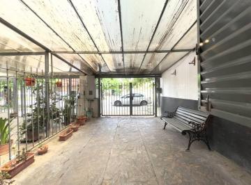 Casa · 64m² · 3 Ambientes · 1 Cochera · Duplex en Venta 2 Dorm. Calle 68 Entre 29 y 30