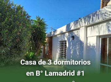 Casa de 9 ambientes, Villa María · Casa de 3 Dorm. en Venta en Barrio Lamadrid - 550 m²