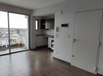 Departamento · 50m² · 2 Ambientes · 1 Cochera · Hermoso Semipiso 2 Ambientes con Vista Al Rio, Cochera.