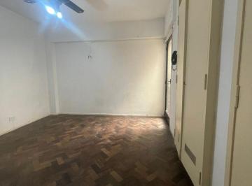 Departamento de 1 ambiente, Almagro · Monoambiente con Kitchenette y Balcon Francés en Almagro. Oportunidad!