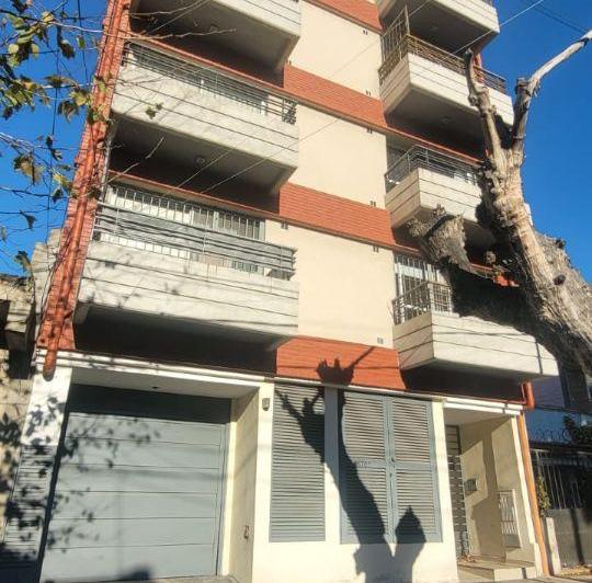 Departamento · 42m² · 2 Ambientes · 1 Cochera