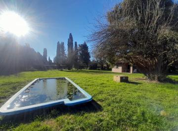 Quinta vacacional · 40m² · 3 Ambientes · 5 Cocheras · Casa Quinta en Venta en El Remanso