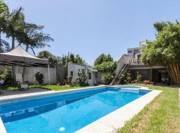 Casa · 175m² · 4 Ambientes · 2 Cocheras · Venta Casa 4 Ambientes Cochera Jardín Piscina