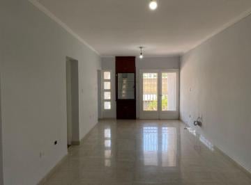 Departamento · 74m² · 4 Ambientes · 1 Cochera · Venta Depto 2 Dorm con Cochera - Escrituras