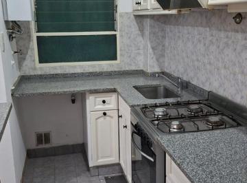 Departamento · 2 Ambientes · Departamento de Dos Ambientes y Medio en Alquiler en Avellaneda