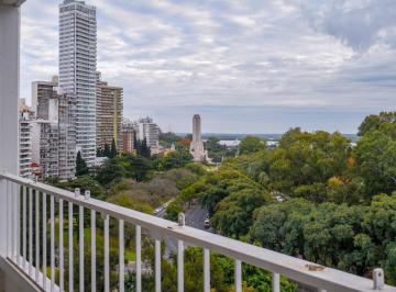 Departamento · 195m² · 6 Ambientes · 1 Cochera · Venta Dúplex de 3 Dorm. Comodín con Vista Franca Al Rio con Cochera y Baulera Barrio Martin