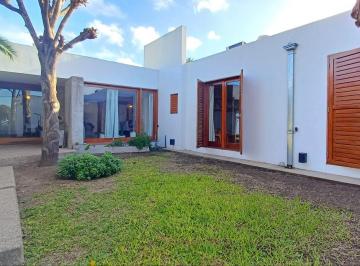 Casa · 257m² · 5 Ambientes · 2 Cocheras · Casa en Venta 5 Ambientes en El Talar, Tigre