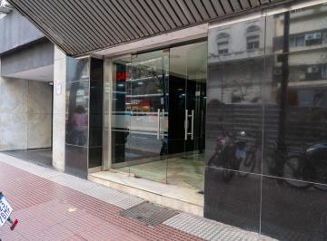 Oficina comercial de 8 ambientes, Tribunales · Oficina con Despachos y Salas de Reuniones Tribunales
