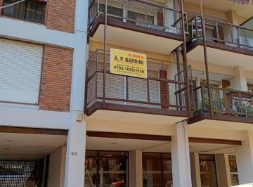 Departamento de 4 ambientes, San Isidro · Acassuso. Lindo Depto 4 Amb, con 2 Baños, Cocina Comedor. Cochera Cub y Baulera