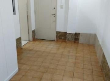 Departamento de 2 ambientes, Lanús · Depto de 3 Amb a m de La Estacion
