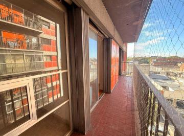 Departamento · 60m² · 4 Ambientes · Venta Dpto. 4 Amb. Parque Patricios Balcón Apto C.