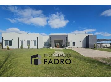 Casa · 186m² · 5 Ambientes · Casa en Venta. Uf 179. Barrio San Roque, Comarcas de Luján. Retasada. Oportunidad.