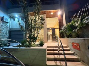 Departamento · 74m² · 3 Ambientes · 1 Cochera · Semipiso en Lanus Centro