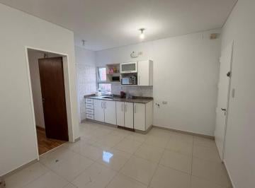 Departamento de 2 ambientes, Almirante Brown · Departamento de Dos Ambientes Cercano a La Estación