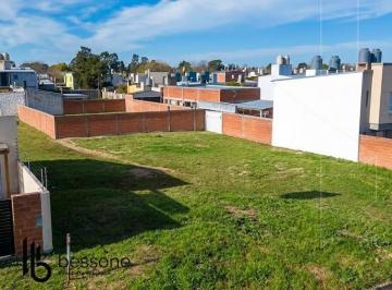 Terreno · 333m² · Terreno en Excelente Barrio en Crecimiento