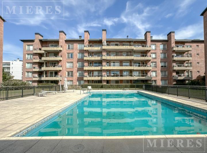 Departamento · 82m² · 3 Ambientes · 2 Cocheras