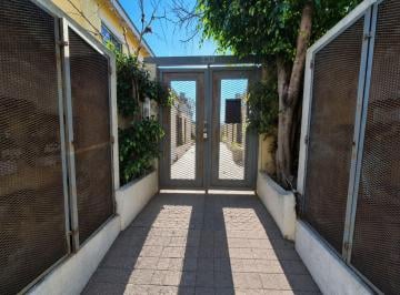 Casa · 64m² · 3 Ambientes · 1 Cochera · Alquiler Casa 3 Amb Patio Parri Cochera Pilar Cent