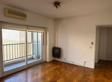 Departamento de 2 ambientes, Balvanera · Departamento 2 Ambientes con Balcon Al Contrafrente en Balvanera
