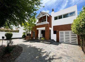 Casa de 4 ambientes, Mar del Plata · Chalet 4 Ambientes en Venta