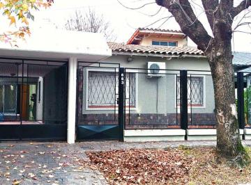 Casa · 98m² · 5 Ambientes · 1 Cochera · Venta Casa 5 Amb Jardin P. Baja Ituzaingo Centro
