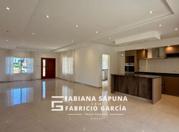 Casa · 145m² · 4 Ambientes · 1 Cochera · Venta Casa 4 Ambientes - Lagos de San Eliseo