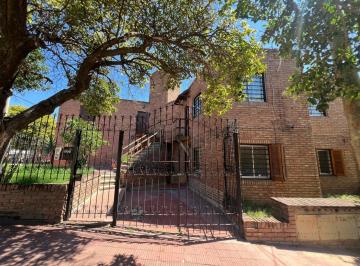 Casa · 70m² · 3 Ambientes · 2 D con Patio! Maipu 2da. Seccion