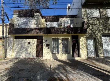Casa · 78m² · 4 Ambientes · Virasoro 2200 - Casa en Venta a Demoler - Rosario, Jorge Cura
