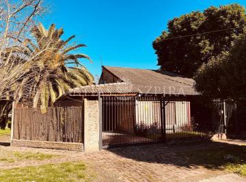 Casa · 120m² · 3 Ambientes · 2 Cocheras · Casa en Venta Villa Udaondo