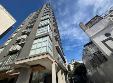 Departamento · 48m² · 2 Ambientes · Departamento en Alquiler en Las Cañitas con Cochera Luminoso
