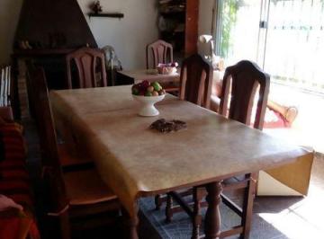 Casa · 130m² · 4 Ambientes · 2 Cocheras · Casa Excelente Ubicación La Reja