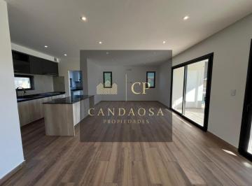 Casa · 147m² · 4 Ambientes · 1 Cochera · Adg. Casa 4 Ambientes con Pileta Santa Lucia Pilar del Este