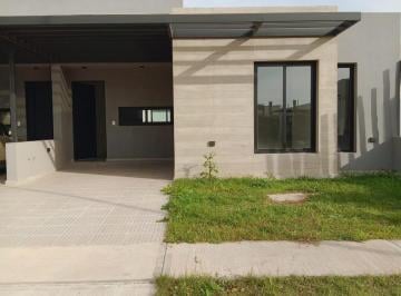 Casa · 186m² · 3 Ambientes · 2 Cocheras · Casa en San Ignacio Village
