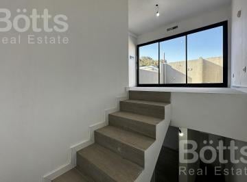 Departamento · 162m² · 3 Ambientes · Venta PH - Luis Maria Campos - Villa Bosch
