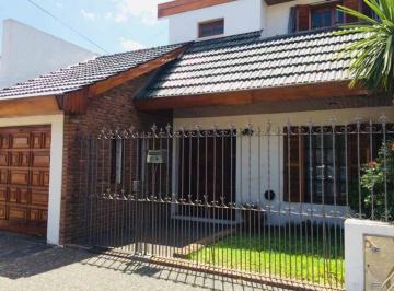 imagen1 · Chalet de 4 Ambientes en Zona Residencial en Venta - Ramos Mejia Sur