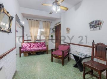 PH · 47m² · 3 Ambientes · Venta PH 3 Amb con Terraza - Boedo