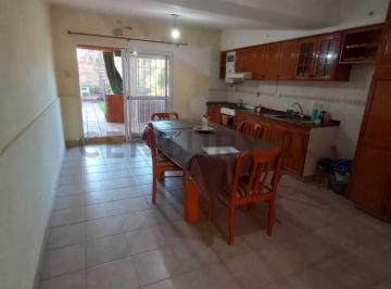 Casa · 83m² · 2 Dormitorios · Venta de Casa 2 Dorm. - Barrio Don Bosco, Santa Fe