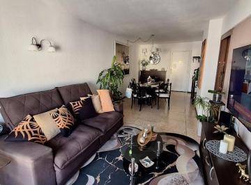 Departamento · 70m² · 3 Ambientes · Venta Departamento 3 Ambientes a La Calle