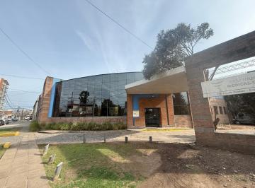 Local comercial · 748m² · Local / Centro Medico en Venta! Oportunidad